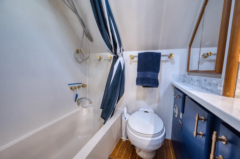 Slide: The Image of Californian 48 Sundeck Motor yacht 1991 - 28