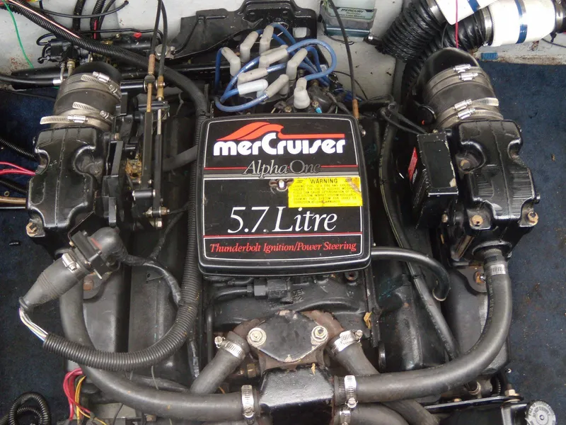Slide: The Image of Engine of 1989 Chaparral 2300 SX Sport with MerCruiser 5.7 Litre Alpha One. - 17