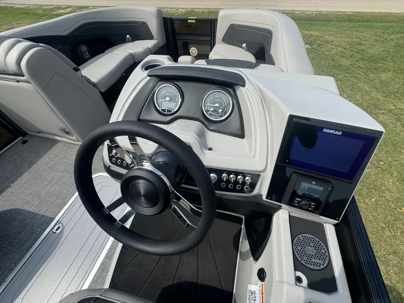 Slide: The Image of 2026 BARLETTA C22UC - Image 13 - 13