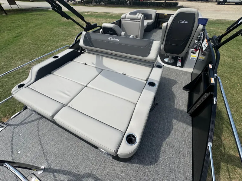 Slide: The Image of 2026 BARLETTA C22UC - Image 9 - 9