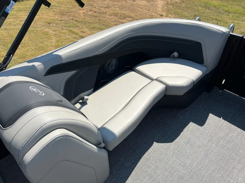 Slide: The Image of 2026 BARLETTA C22QC - Image 15 - 15