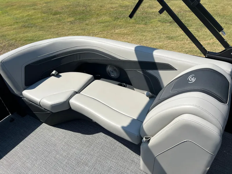 Slide: The Image of 2026 BARLETTA C22QC - Image 16 - 16