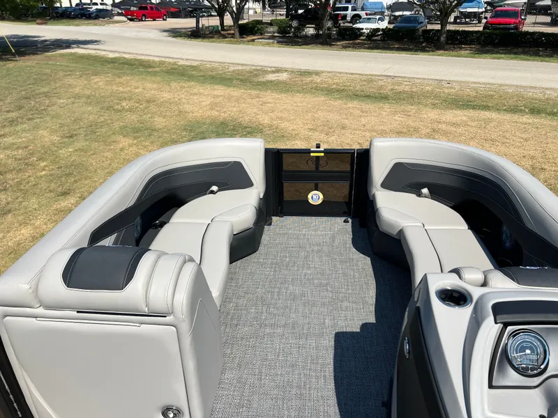 Slide: The Image of 2026 BARLETTA C22QC - Image 7 - 7