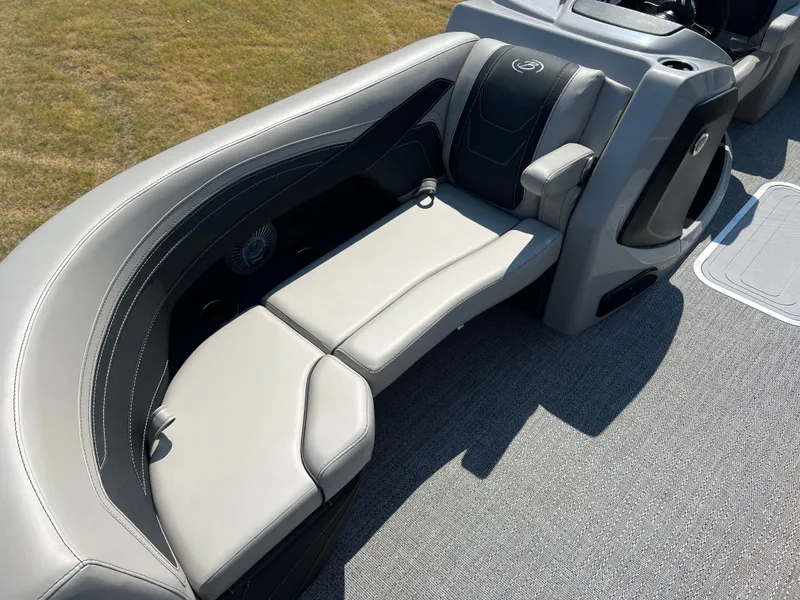 Slide: The Image of 2026 BARLETTA C22QC - Image 8 - 8