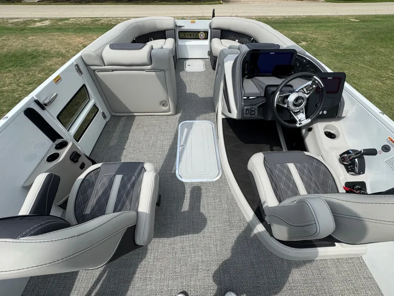 Slide: The Image of 2026 BARLETTA R23UCA LEGGERA - Image 13 - 13