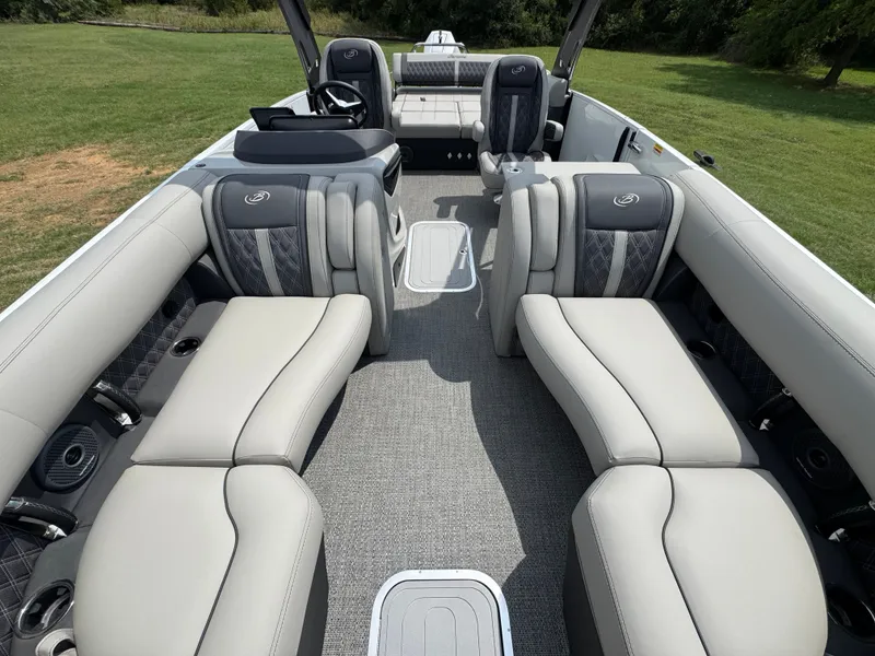 Slide: The Image of 2026 BARLETTA R23UCA LEGGERA - Image 17 - 17