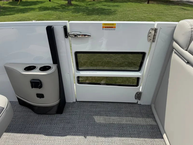 Slide: The Image of 2026 BARLETTA R23UCA LEGGERA - Image 19 - 19