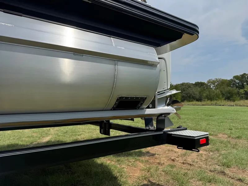 Slide: The Image of 2026 BARLETTA R23UCA LEGGERA - Image 22 - 22