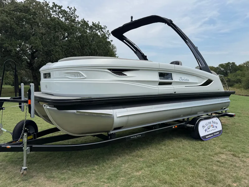 Slide: The Image of 2026 BARLETTA R23UCA LEGGERA - Image 3 - 3