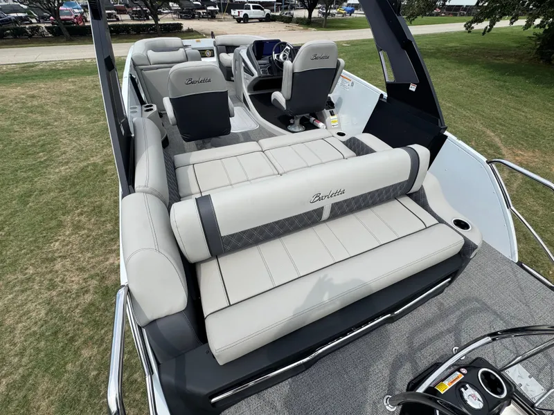 Slide: The Image of 2026 BARLETTA R23UCA LEGGERA - Image 8 - 8