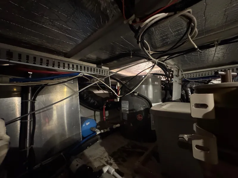 Slide: The Image of Carver 504 Cockpit Motor Yacht 2000 - 62