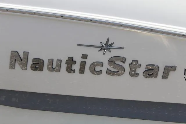 Slide: The Image of NauticStar 203 DC 2021 - 8