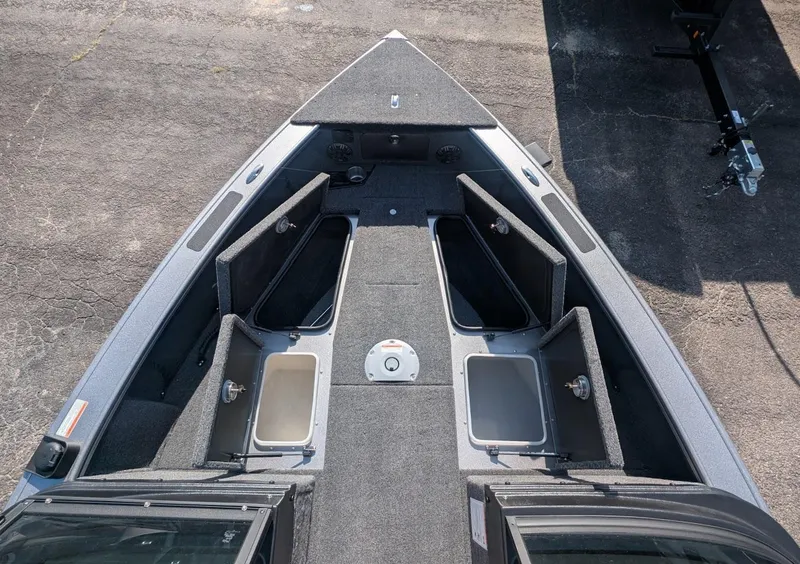 Slide: The Image of 2025 LUND 1975 PRO V SPORT WACONDA BOATS - 9