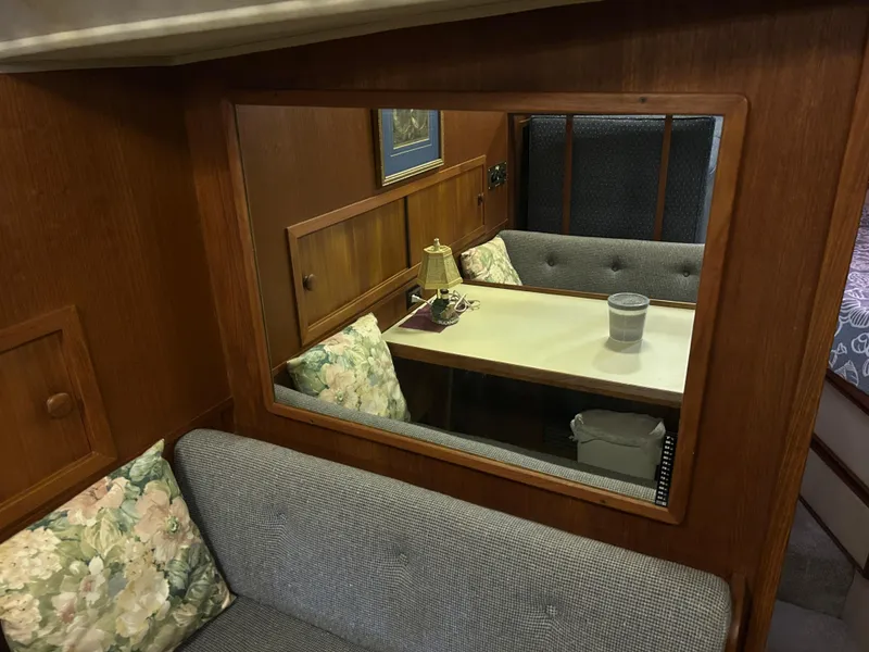 Slide: The Image of 1987 Chris-Craft 362 Catalina for Sale by Lucas Sochacki at Parma Marine (440) 915-8995 - 27