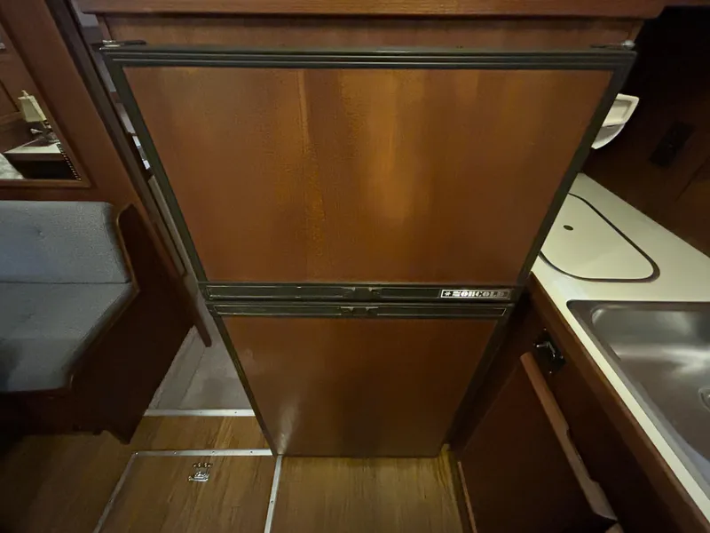 Slide: The Image of 1987 Chris-Craft 362 Catalina for Sale by Lucas Sochacki at Parma Marine (440) 915-8995 - 32