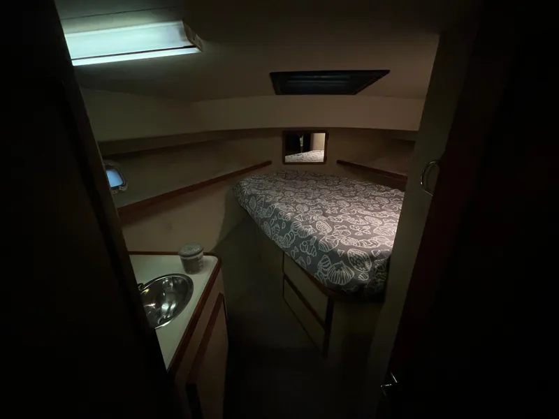 Slide: The Image of 1987 Chris-Craft 362 Catalina for Sale by Lucas Sochacki at Parma Marine (440) 915-8995 - 40