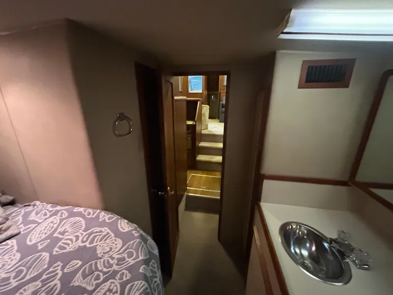 Slide: The Image of 1987 Chris-Craft 362 Catalina for Sale by Lucas Sochacki at Parma Marine (440) 915-8995 - 45