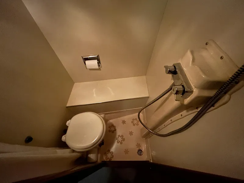 Slide: The Image of 1987 Chris-Craft 362 Catalina for Sale by Lucas Sochacki at Parma Marine (440) 915-8995 - 46