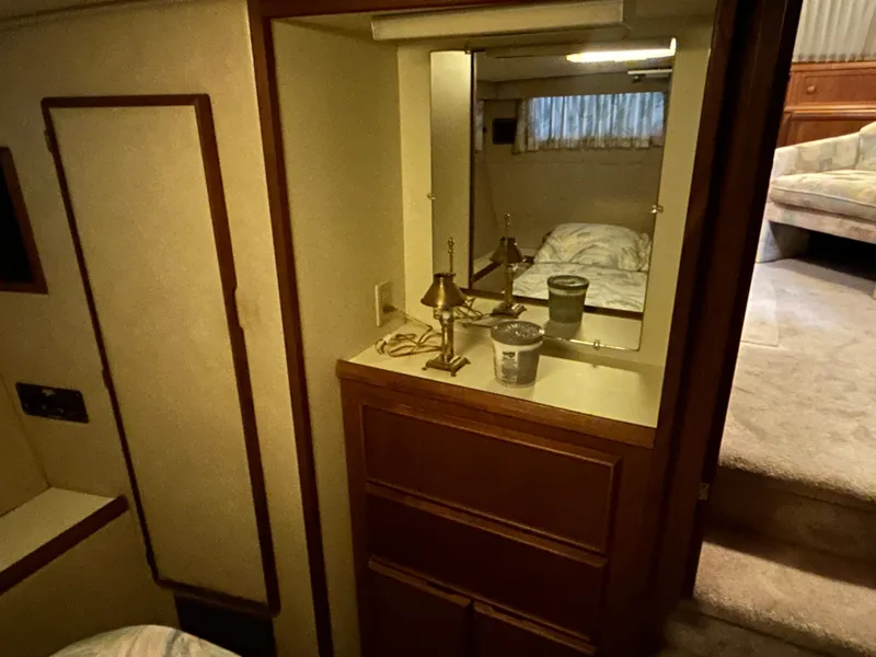 Slide: The Image of 1987 Chris-Craft 362 Catalina for Sale by Lucas Sochacki at Parma Marine (440) 915-8995 - 51