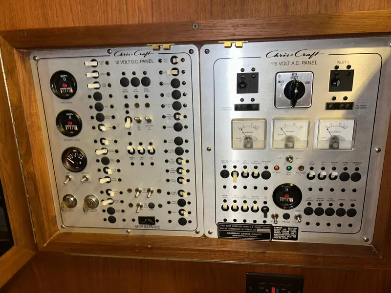 Slide: The Image of 1987 Chris-Craft 362 Catalina for Sale by Lucas Sochacki at Parma Marine (440) 915-8995 - 56