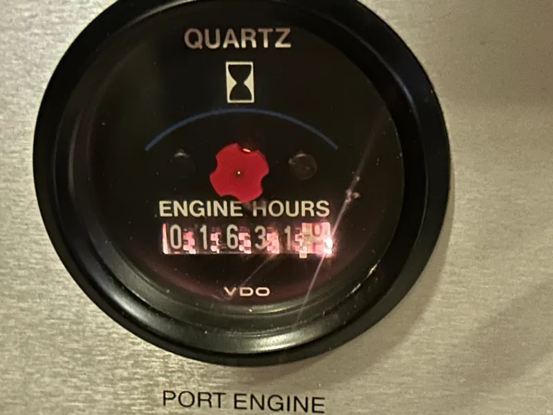 Slide: The Image of 1987 Chris-Craft 362 Catalina for Sale by Lucas Sochacki at Parma Marine (440) 915-8995 - 57