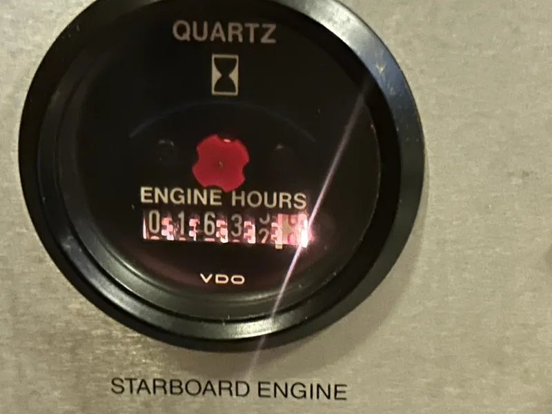 Slide: The Image of 1987 Chris-Craft 362 Catalina for Sale by Lucas Sochacki at Parma Marine (440) 915-8995 - 58