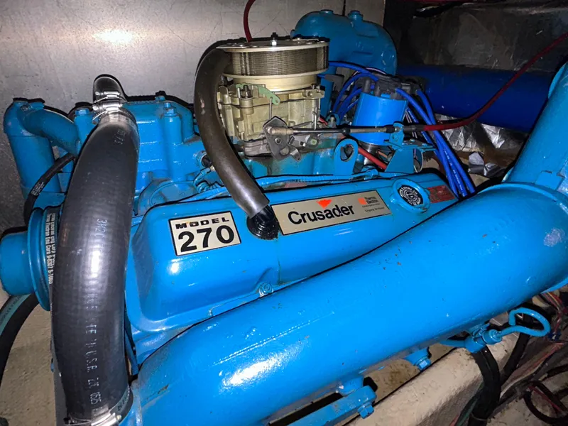 Slide: The Image of 1987 Chris-Craft 362 Catalina for Sale by Lucas Sochacki at Parma Marine (440) 915-8995 - 61