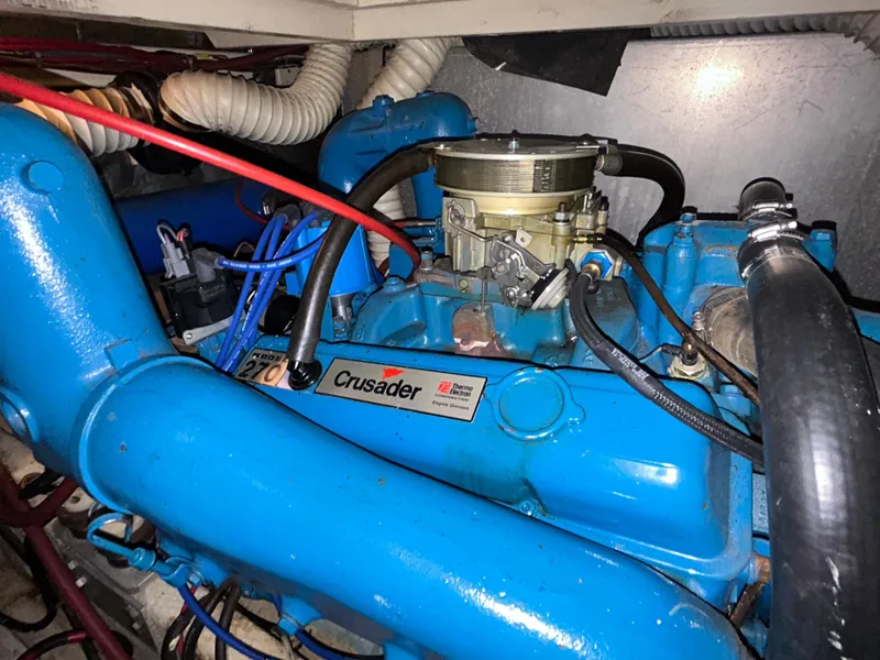 Slide: The Image of 1987 Chris-Craft 362 Catalina for Sale by Lucas Sochacki at Parma Marine (440) 915-8995 - 62