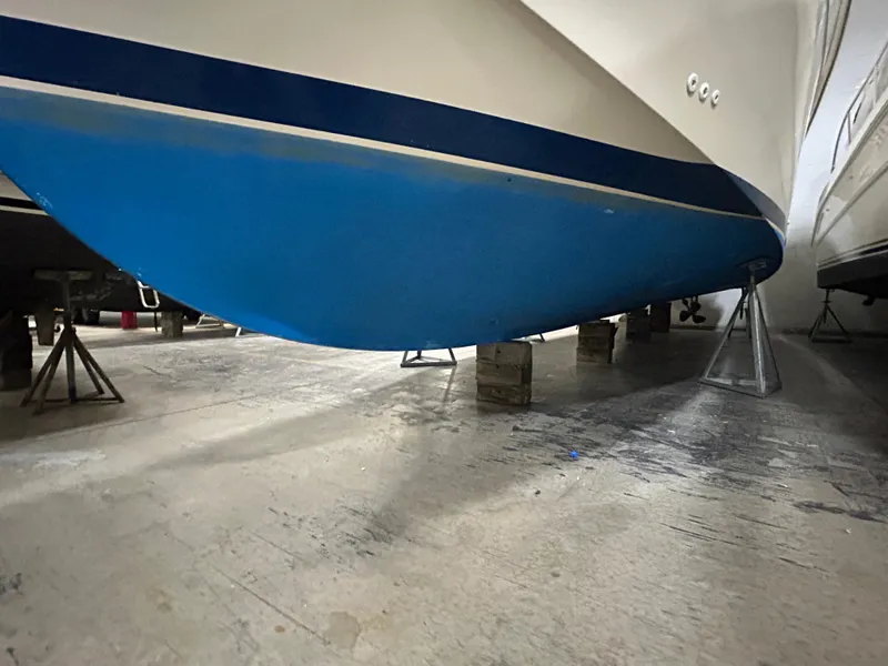 Slide: The Image of 1987 Chris-Craft 362 Catalina for Sale by Lucas Sochacki at Parma Marine (440) 915-8995 - 7