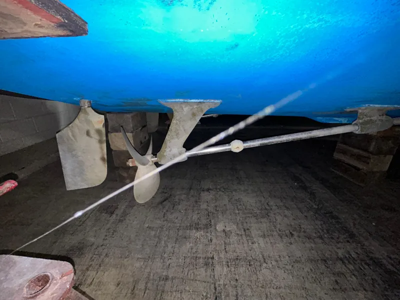 Slide: The Image of 1987 Chris-Craft 362 Catalina for Sale by Lucas Sochacki at Parma Marine (440) 915-8995 - 70