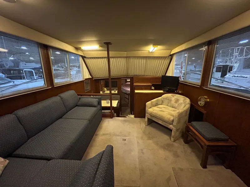 Slide: The Image of 1987 Chris-Craft 362 Catalina for Sale by Lucas Sochacki at Parma Marine (440) 915-8995 - 9