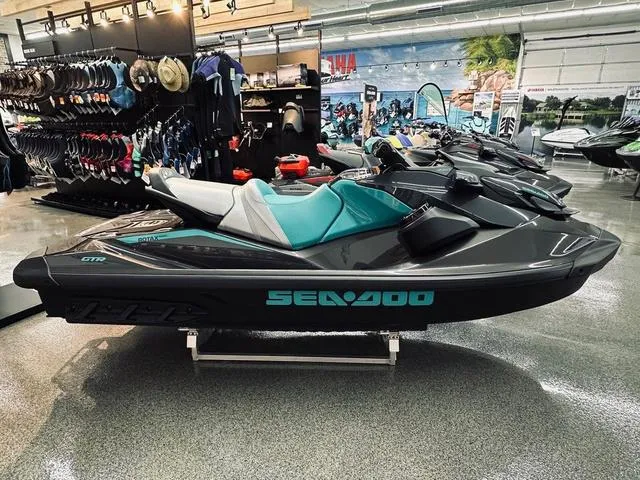 Slide: The Image of Sea-Doo GTR™ 230 BRP Premium Audio, iBR 2025 - 1