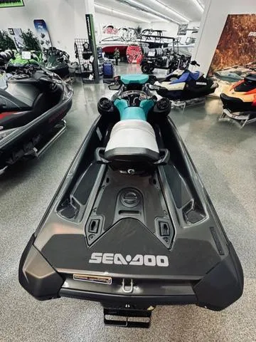 Slide: The Image of Sea-Doo GTR™ 230 BRP Premium Audio, iBR 2025 - 5