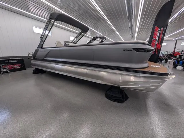 Slide: The Image of Manitou Explore 26 Switchback W/ Trifold Bench 2024 - 1