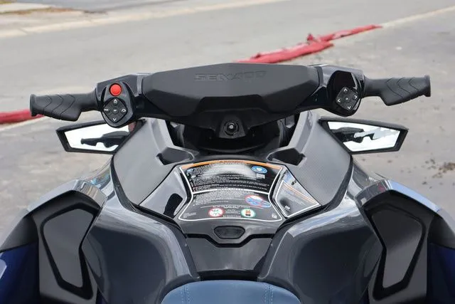 Slide: The Image of Sea-Doo GTX 300 2025 - 12