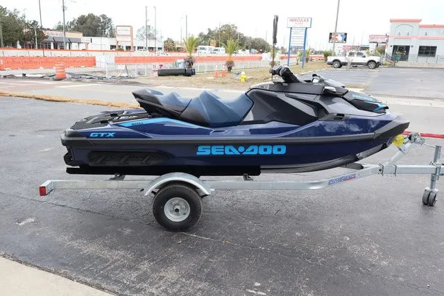 Slide: The Image of Sea-Doo GTX 300 2025 - 7