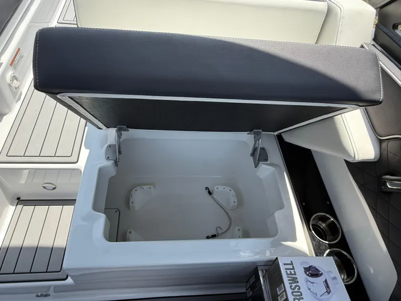 Slide: The Image of Monterey MX6 SURF 2019 - 51