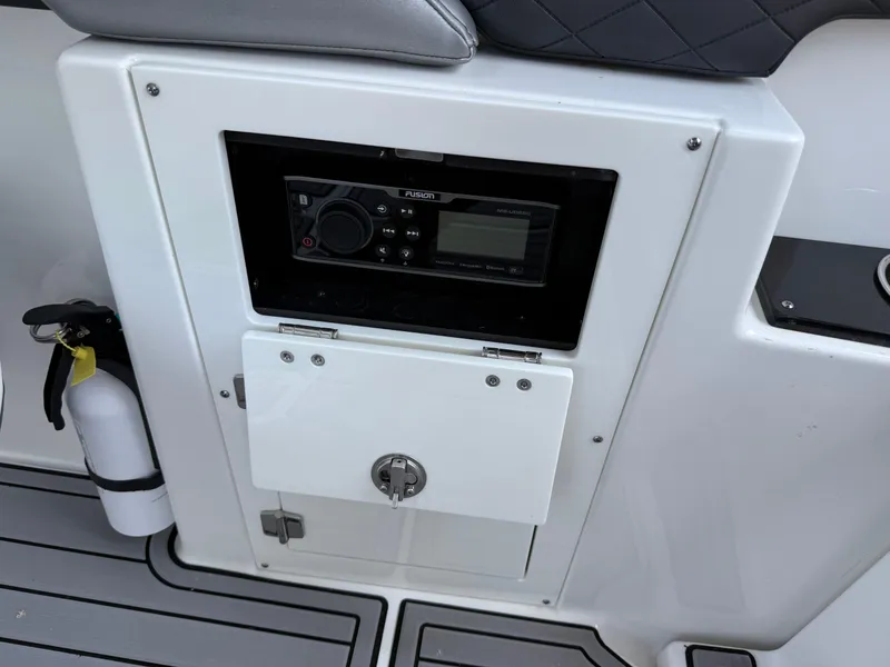 Slide: The Image of Monterey MX6 SURF 2019 - 52