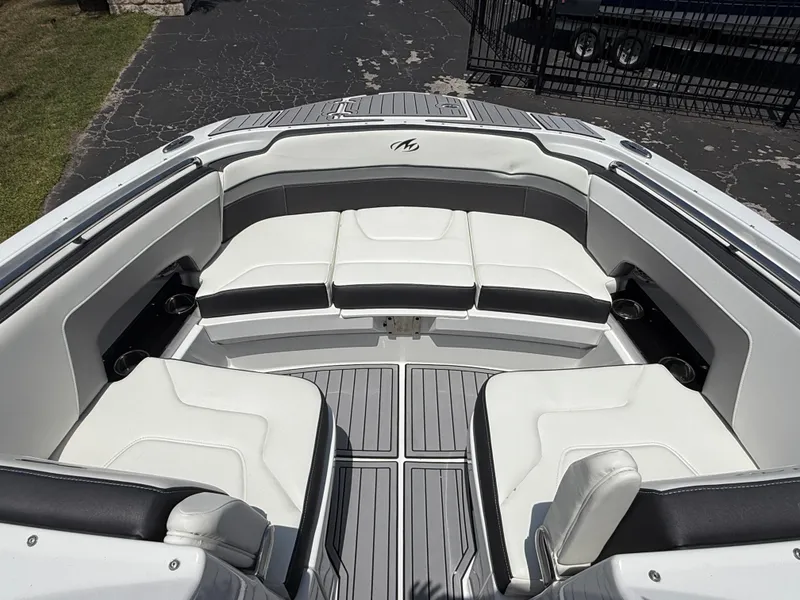 Slide: The Image of Monterey MX6 SURF 2019 - 62