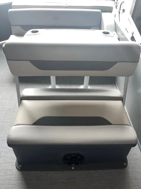 Slide: The Image of 2023 Princecraft Vectra 23 LT boat seating, gray upholstery, cup holders, modern design. - 7