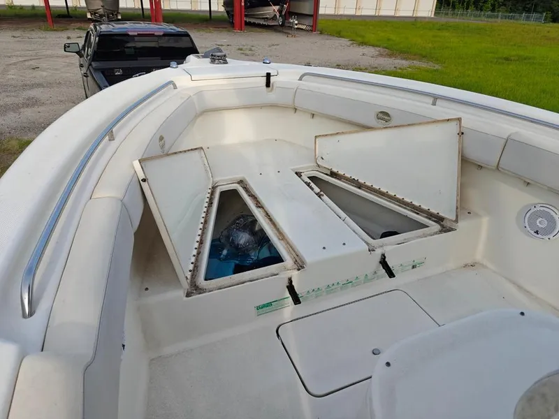 Slide: The Image of Triton 2486 CC 2005 - 11