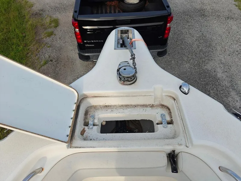 Slide: The Image of Triton 2486 CC 2005 - 14