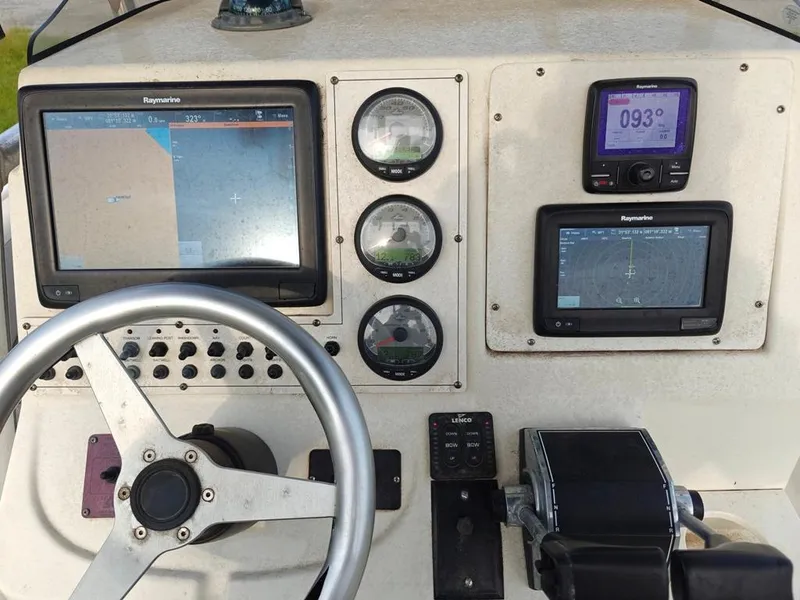 Slide: The Image of Triton 2486 CC 2005 - 17