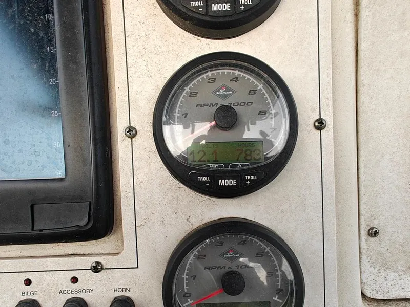 Slide: The Image of Triton 2486 CC 2005 - 19