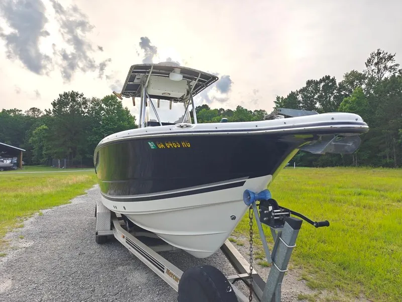 Slide: The Image of Triton 2486 CC 2005 - 4