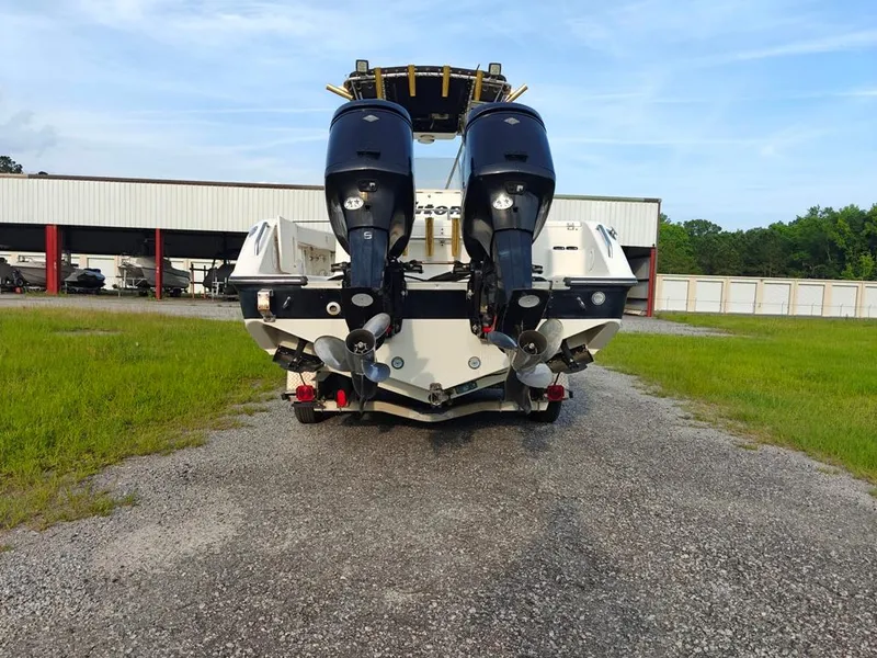 Slide: The Image of Triton 2486 CC 2005 - 8