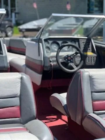 Slide: The Image of Maxum 188 1988 - 2