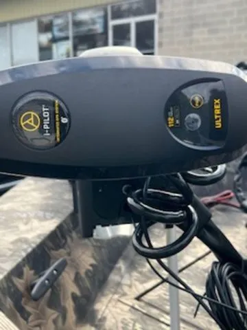 Slide: The Image of Lowe Roughneck RX1870 Pathfinder 2025 - 3