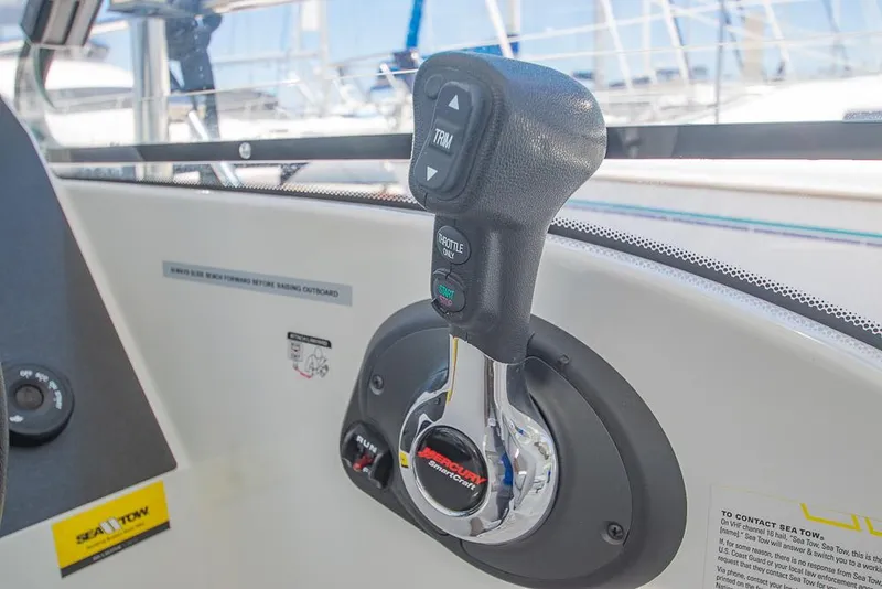 Slide: The Image of Throttle control of a 2021 Beneteau Antares 8 boat, featuring modern design and functionality. - 18