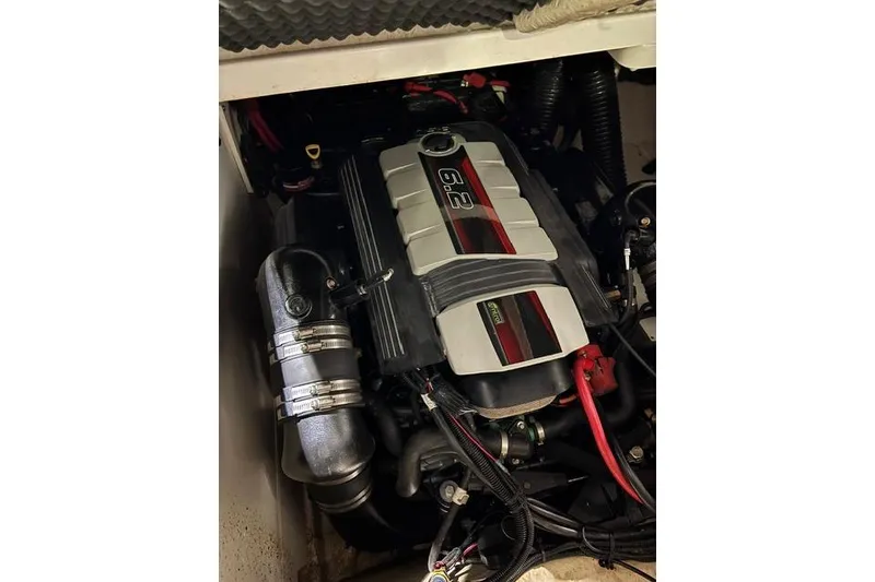 Slide: The Image of Engine of 2016 Sea Ray 270 Sundeck boat, featuring a 6.2-liter design. - 17